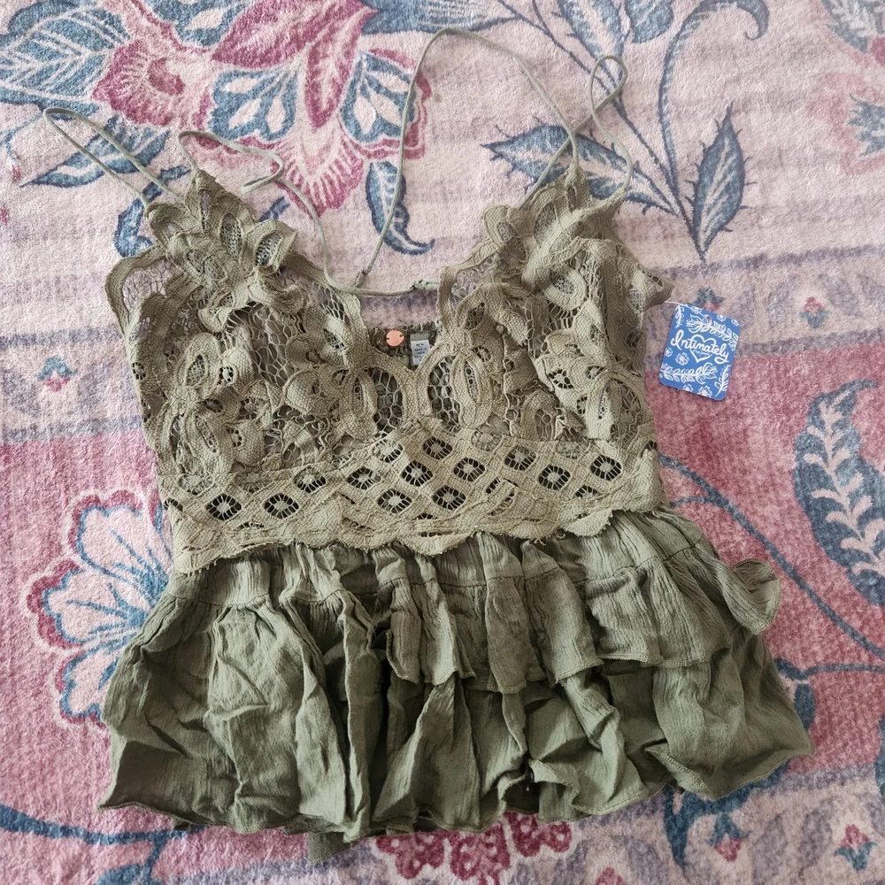 Free People Top Bundle - Picture 8 of 16